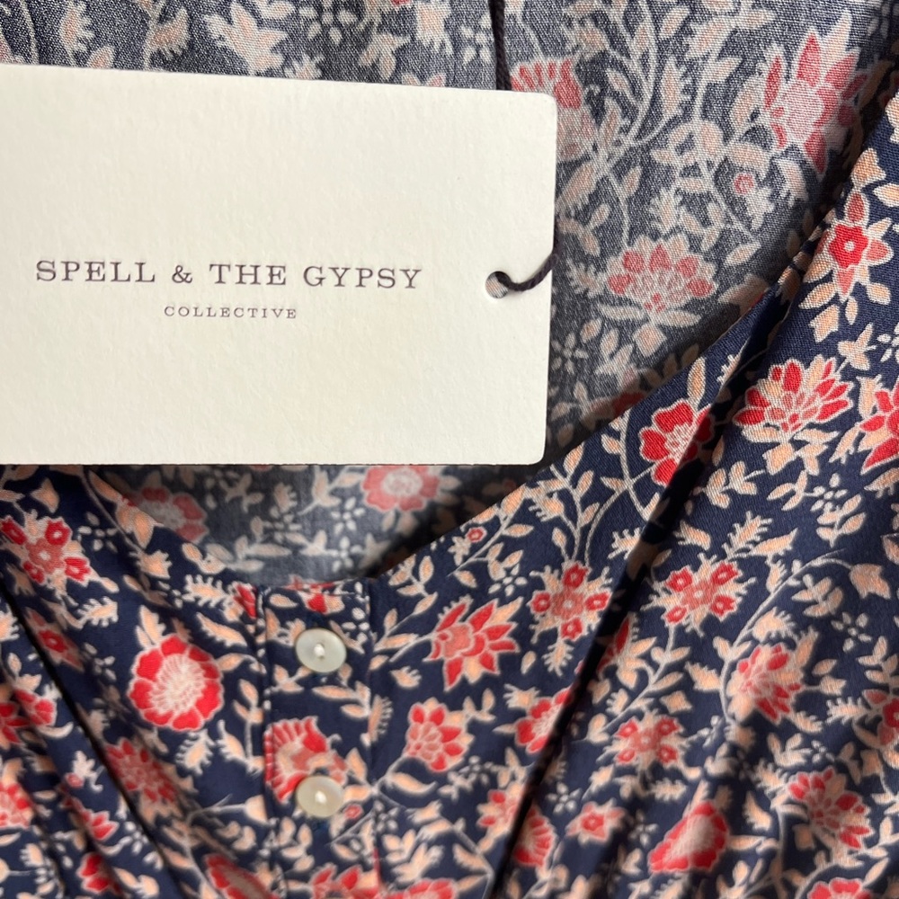 Spell and the Gypsy crop top - Picture 5 of 6